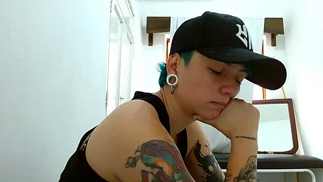 tomboyblue online show from February 2026 02:28:01 PM