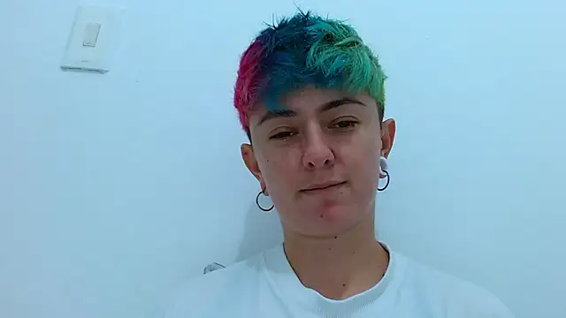 tomboyblue online show from November 2025 02:17:01 AM