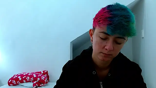 tomboyblue online show from November 2025 02:32:01 PM