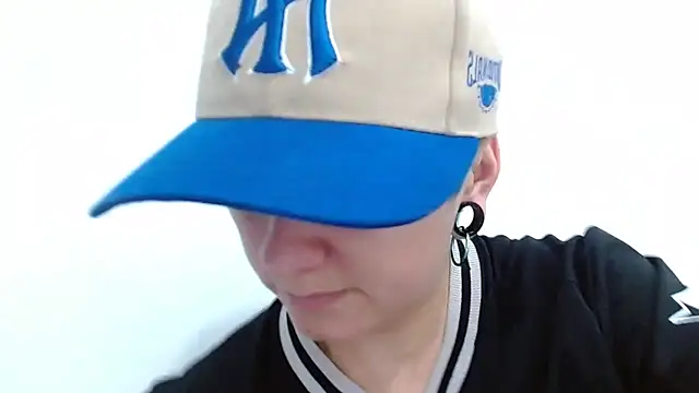 tomboyblue online show from February 2026 07:59:02 PM