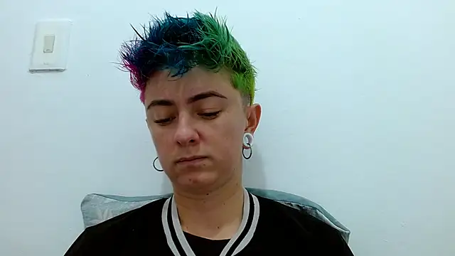 tomboyblue online show from November 2025 10:25:01 PM