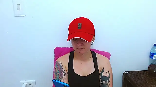 tomboyblue online show from December 2025 03:22:02 PM