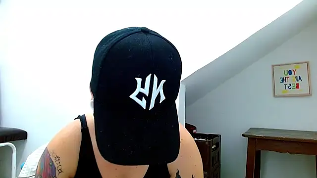 tomboyblue online show from January 2026 09:24:01 PM