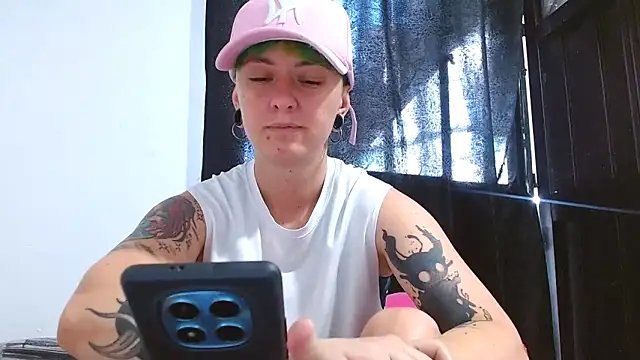 tomboyblue online show from April 2026 06:55:01 PM