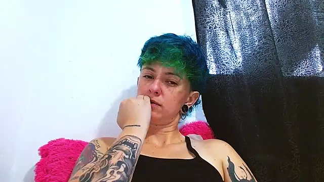 tomboyblue online show from April 2026 07:29:04 PM