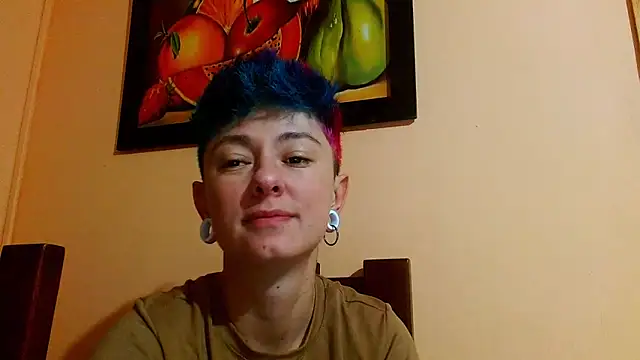 Snapshot of tomboyblue chatting on June 2026 10:31:02 PM tomboyblue online show from June 2026 10:31:02 PM