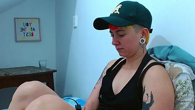 tomboyblue online show from January 2026 08:01:01 PM