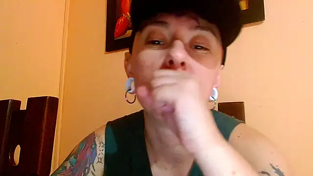 tomboyblue online show from June 2026 10:48:02 PM