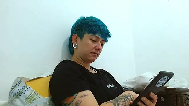 tomboyblue online show from February 2026 04:07:01 PM