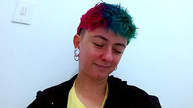 tomboyblue online show from November 2025 01:01:01 PM