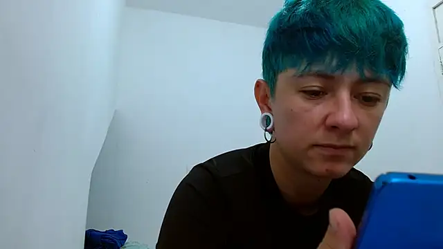 tomboyblue online show from February 2026 04:07:01 PM