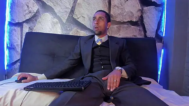 Paolo johnson online show from September 2025 11:38:02 AM