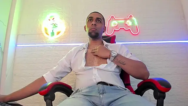 Paolo johnson online show from December 2025 04:30:01 PM