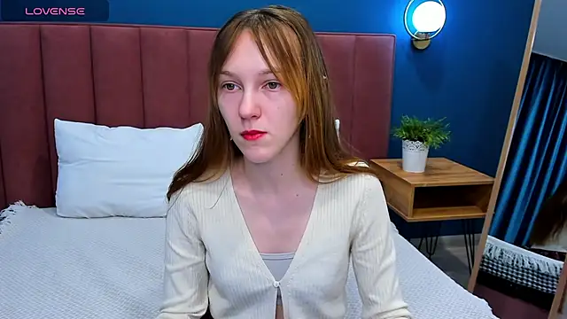 VanillaKelly online show from February 2025 12:09:02 AM