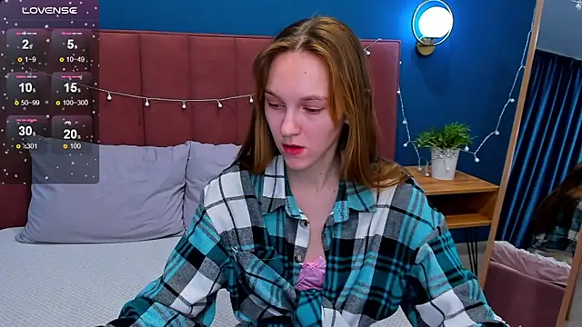 VanillaKelly online show from January 2025 04:32:01 AM