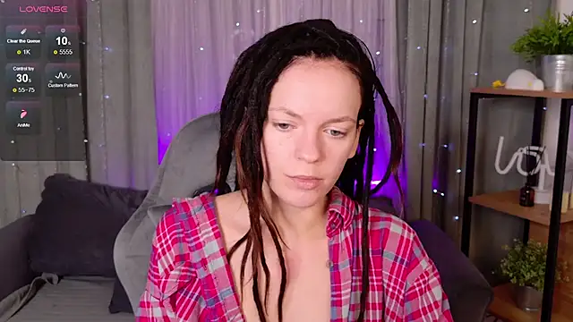 Snapshot of CoreyJane chatting on November 2025 05:33:02 AM CoreyJane online show from November 2025 05:33:02 AM