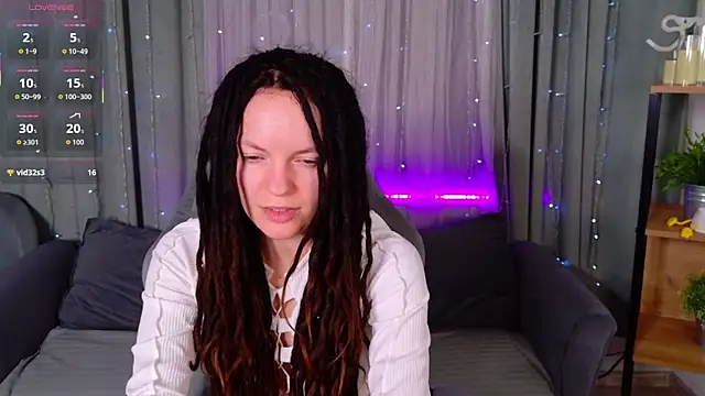 Snapshot of CoreyJane chatting on June 2026 04:35:02 AM CoreyJane online show from June 2026 04:35:02 AM