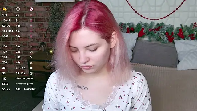 Lisa Adam online show from December 2025 05:06:02 PM