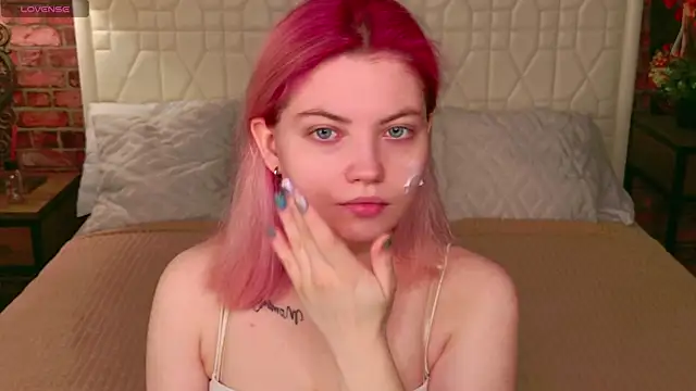 Lisa Adam online show from November 2025 05:06:01 PM