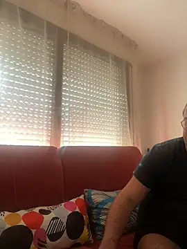 Snapshot of porompomperro chatting on February 2025 10:14:02 AM porompomperro online show from February 2025 10:14:02 AM