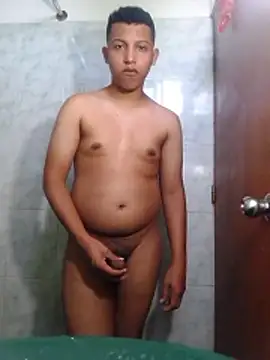 Fuenmayor40 online show from December 2025 04:55:01 PM