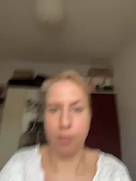 MariaValentine online show from December 2025 09:33:02 AM