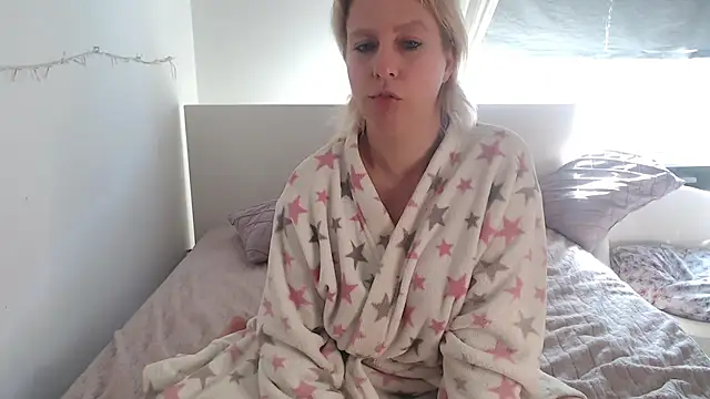 MariaValentine online show from March 2026 09:16:01 AM