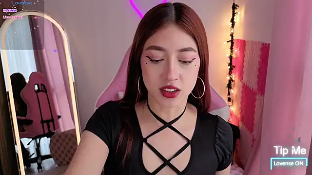violet ch online show from September 2025 06:35:02 PM