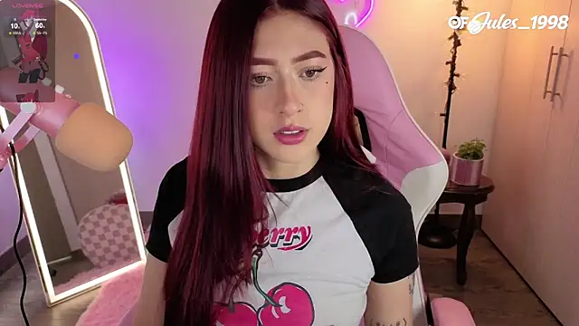 violet ch online show from April 2026 06:44:02 PM