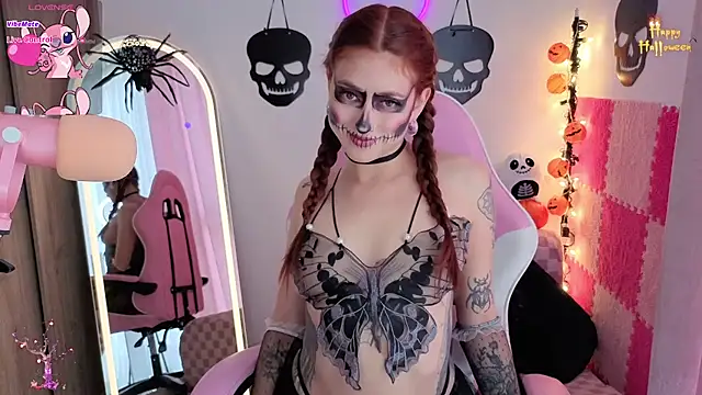 violet ch online show from October 2025 06:52:02 PM