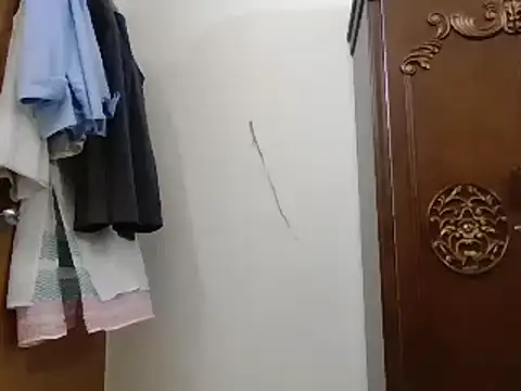 desiboyasif online show from October 2025 04:43:02 PM