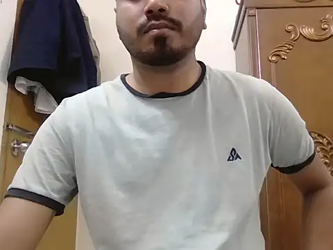 desiboyasif online show from September 2025 05:18:01 PM