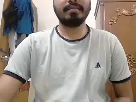 desiboyasif online show from November 2025 04:56:02 PM