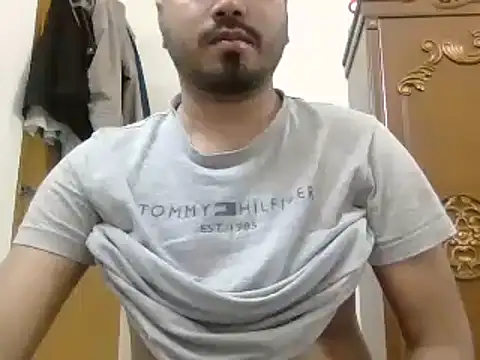 desiboyasif online show from September 2025 04:58:01 PM