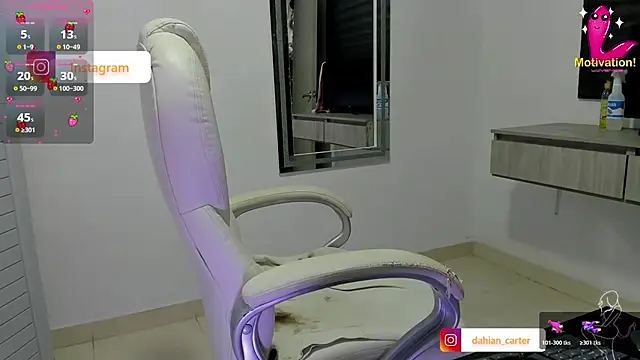 Snapshot of dahian_carter chatting on November 2025 10:21:01 PM dahian carter online show from November 2025 10:21:01 PM