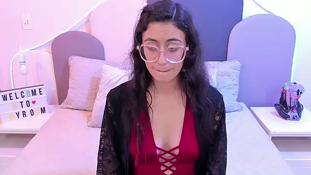 SophieGomez22 online show from March 2025 05:56:02 PM