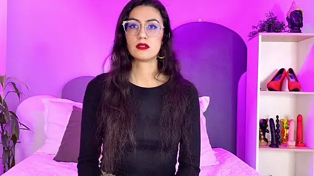SophieGomez22 online show from May 2026 11:16:01 AM