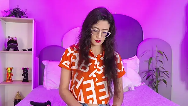 SophieGomez22 online show from April 2026 11:38:01 AM