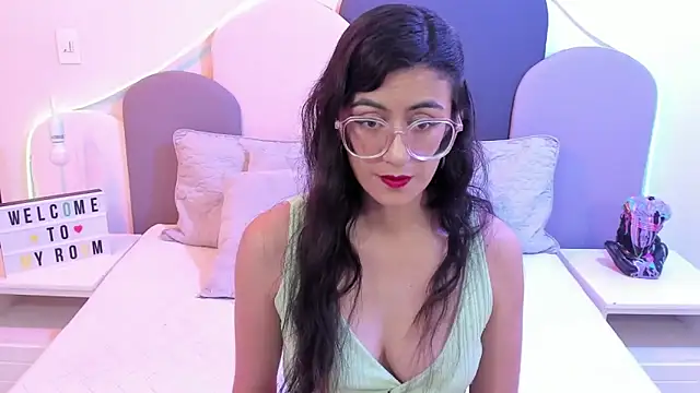 SophieGomez22 online show from March 2025 11:42:01 AM