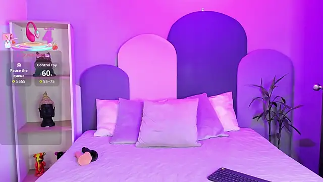 SophieGomez22 online show from October 2025 11:25:01 AM