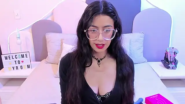 SophieGomez22 online show from March 2025 11:21:02 AM