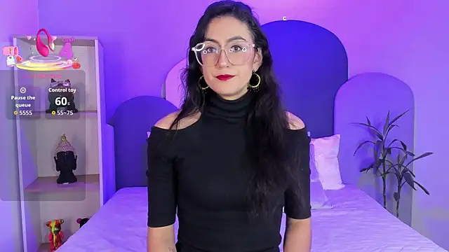 SophieGomez22 online show from September 2025 11:28:02 AM