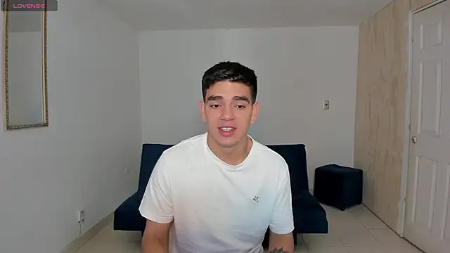 Ares Johnson online show from September 2025 01:55:01 PM