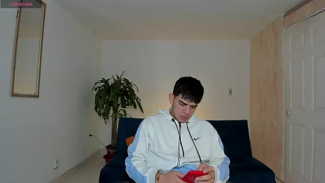 Ares Johnson online show from October 2025 11:33:01 AM