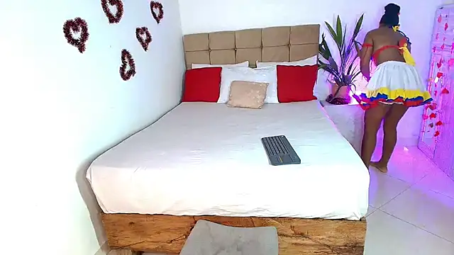 PaoL22 online show from February 2025 03:56:02 AM