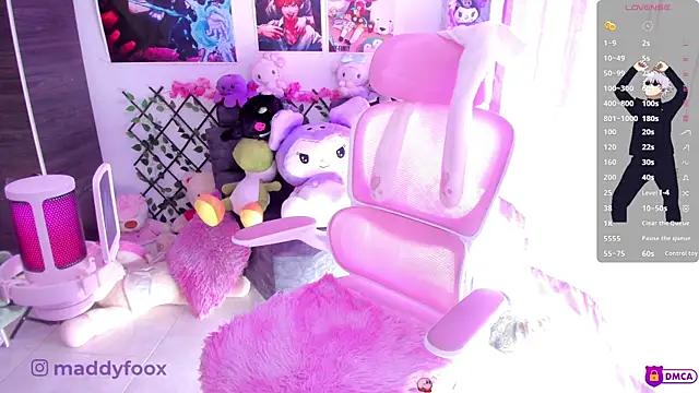 MaddyFooxx online show from April 2026 03:07:01 PM