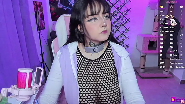 MaddyFooxx online show from May 2026 11:12:02 PM