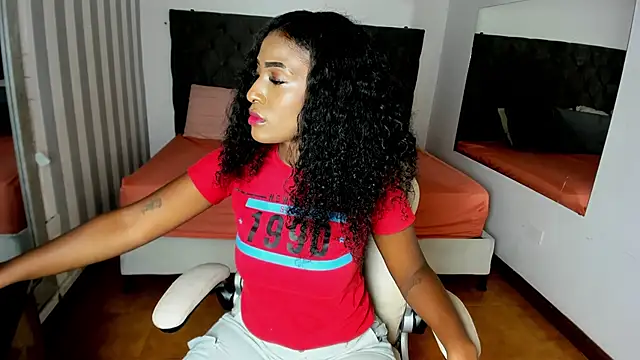 Snapshot of rebeca_cortez_ chatting on March 2025 03:37:01 AM rebeca cortez online show from March 2025 03:37:01 AM