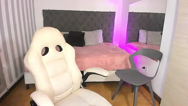 Snapshot of rebeca_cortez_ chatting on March 2025 03:40:01 AM rebeca cortez online show from March 2025 03:40:01 AM