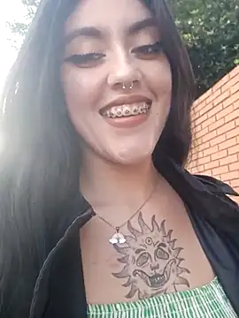 Snapshot of Mazikeen-- chatting on February 2025 10:42:01 PM Mazikeen-- online show from February 2025 10:42:01 PM